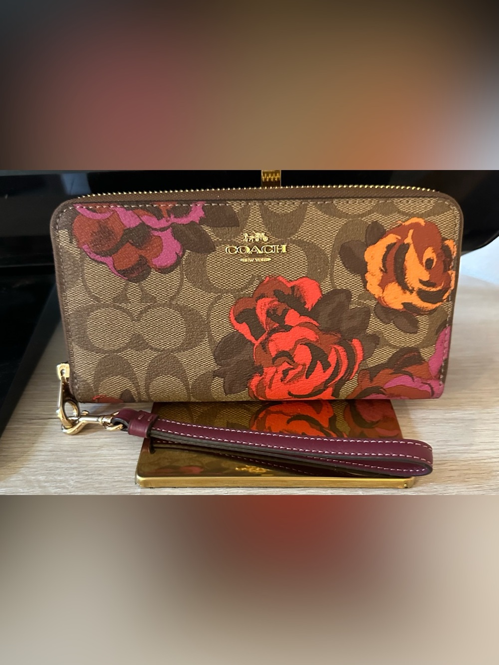 Coach Signature Rose Floral Zip Around Wallet wristlet Bag - Picture 6 of 8